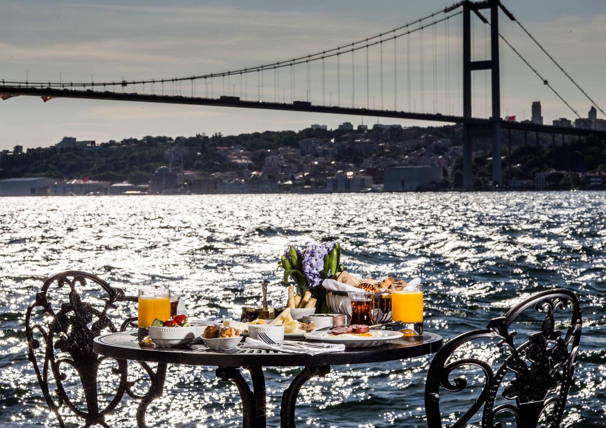 Bosphorus Palace Hotel Istanboel Buitenkant foto
